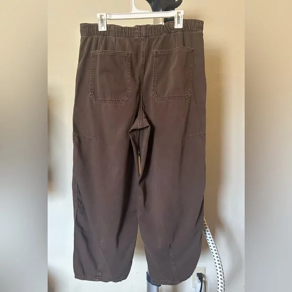 Free People We The Free Silverton Pull-on Barrel Jeans Brown / Chocolate M - Picture 5 of 13